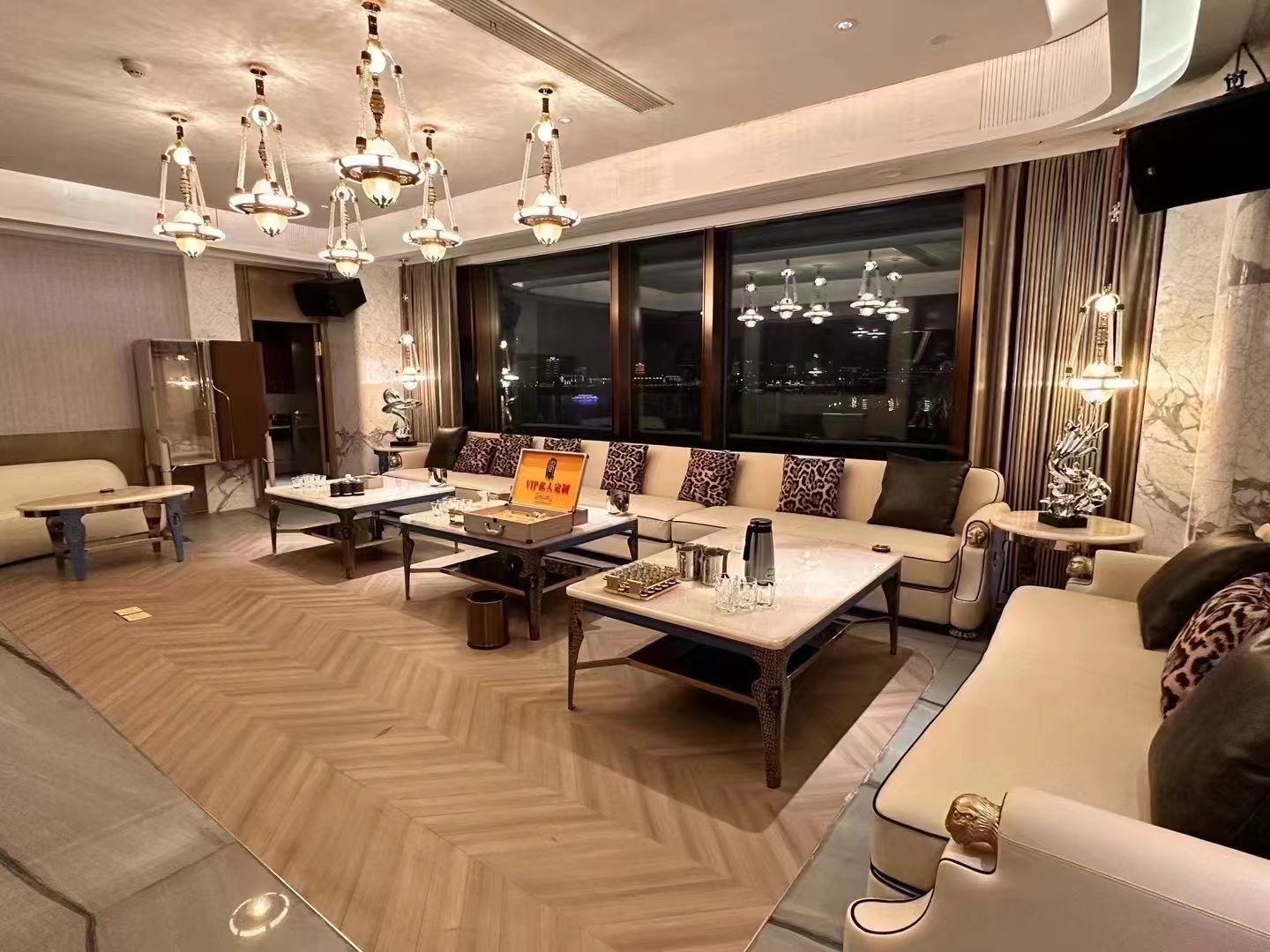 南京小时场ktv单刷体验新选择-六合区ktv预定